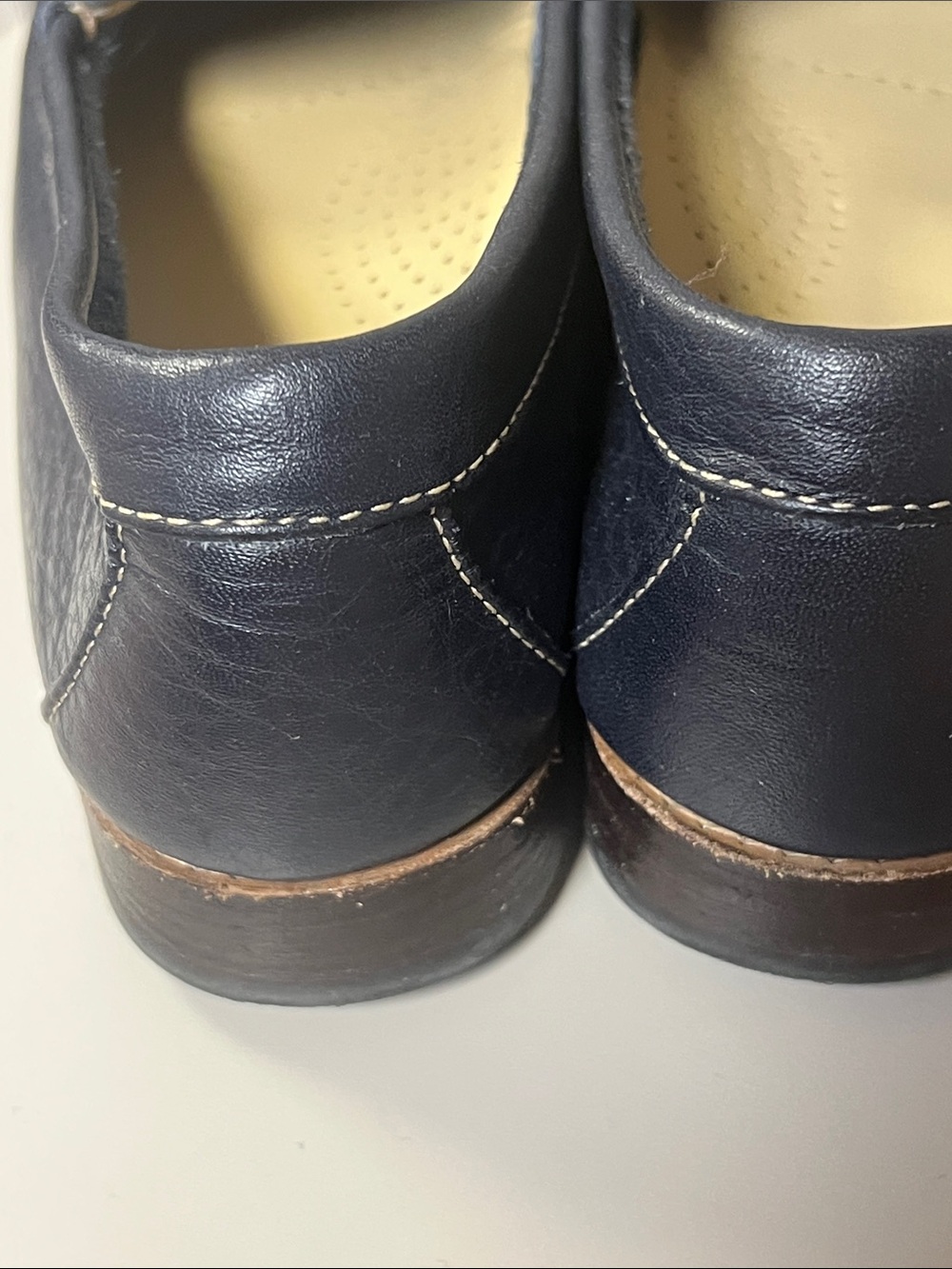 Women's 7.5 Navy Leather Penny Loafers with Contrast Stitching - Picture 2 of 6